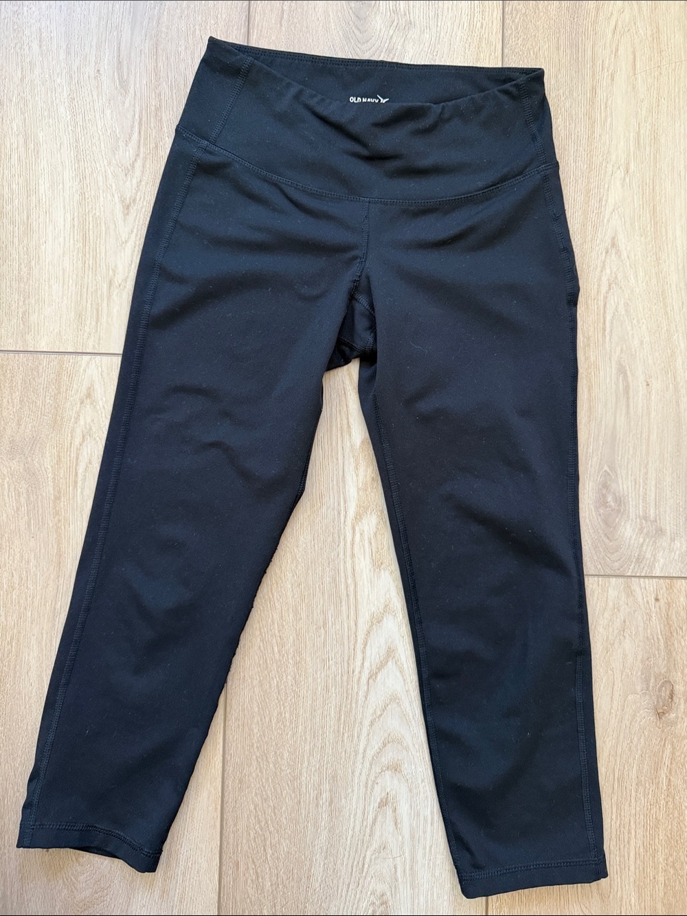 Old Navy Black Capri Workout Leggings Size Small